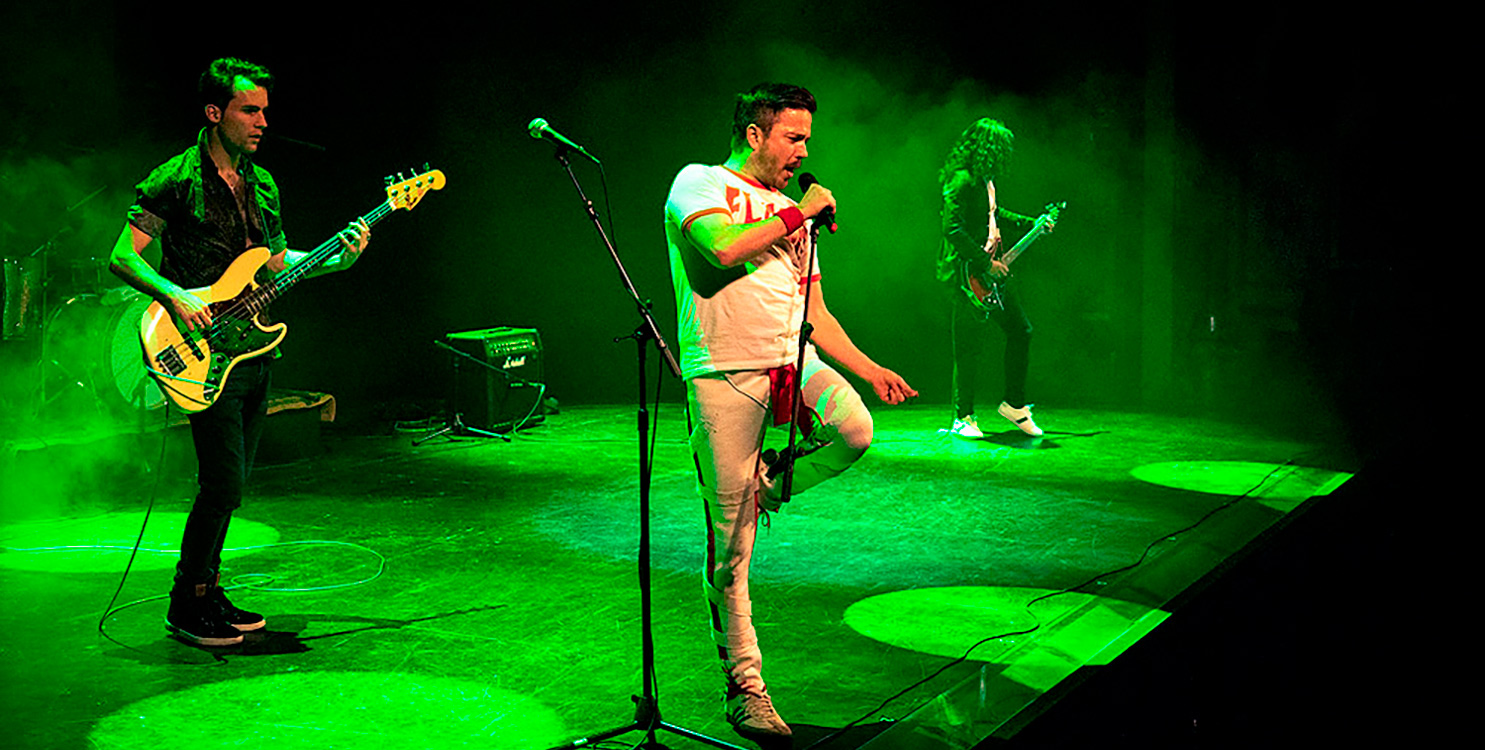 Rock para toda la familia con "Queenmanía" (sábado 20/01, 19h).