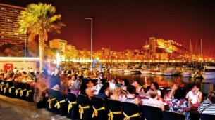 Hot Beach Lounge Bar