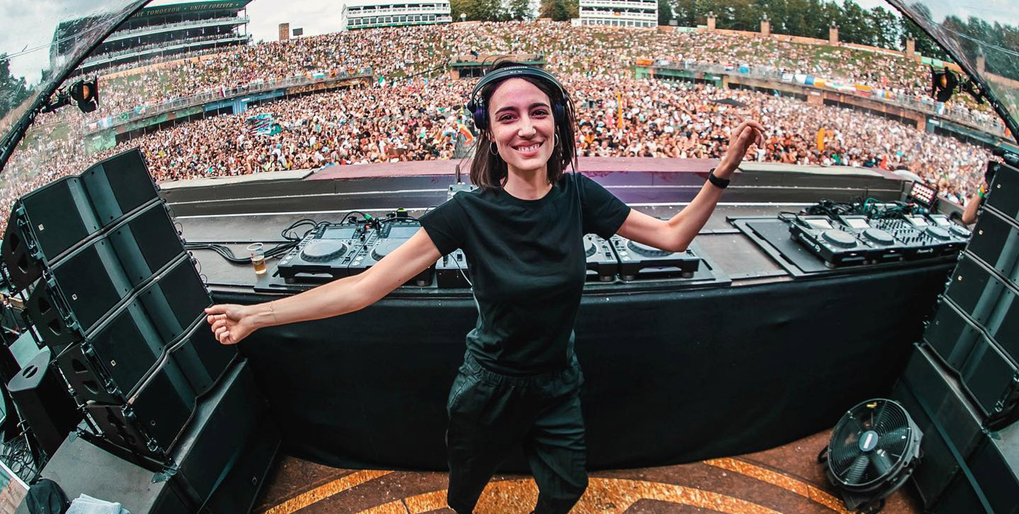 Amelie Lens, "La Reina del Techno", vuelve a Metro Dance Club el sábado 16/09