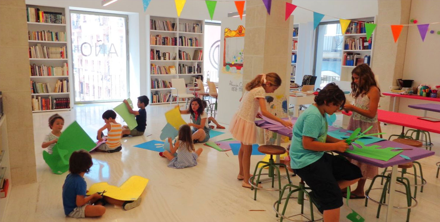 Aula d’Estiu en el MACA para niños de 6 a 12 años