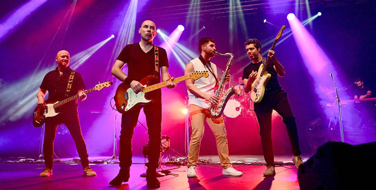 Brothers in Band en Villajoyosa, la magia de Dire Straits en el Teatre Auditori de La Vila