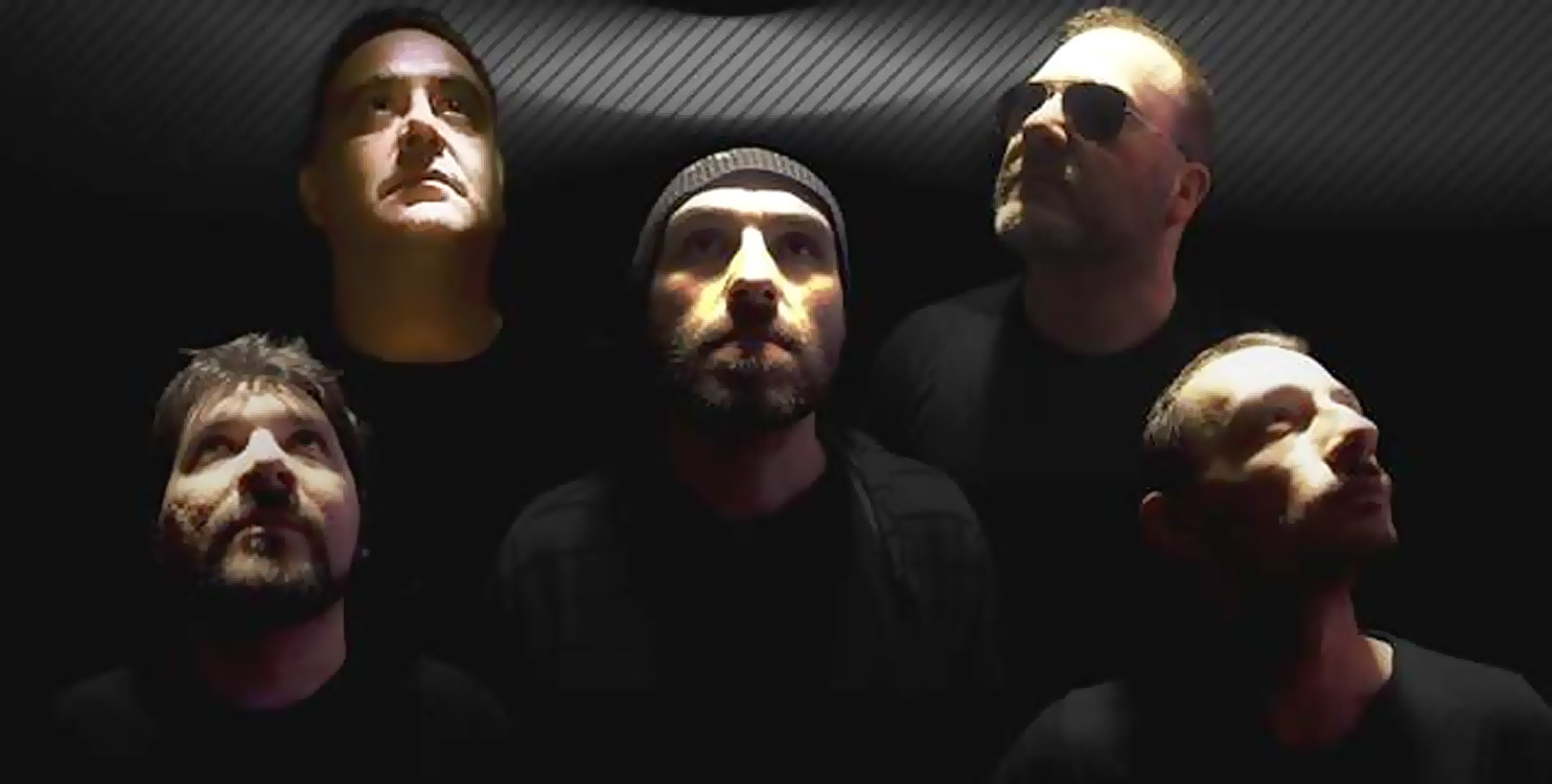 Cena y música en directo en "A la Llum del Castell 2021"