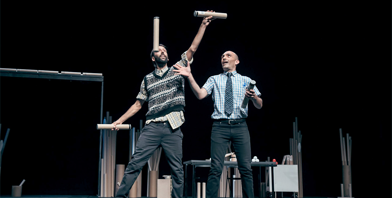 Circo contempor&aacute;neo con "RUBE" de la C&iacute;a. Alodey&aacute;, en el Teatre Auditori de La Vila Joiosa 