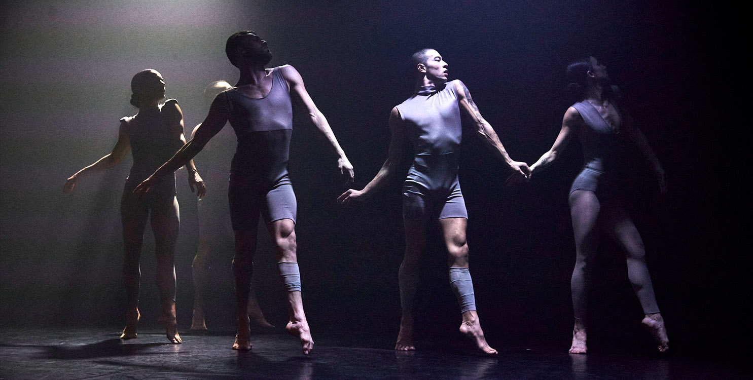 Danza con "No Pleasure" en el Teatre Arniches