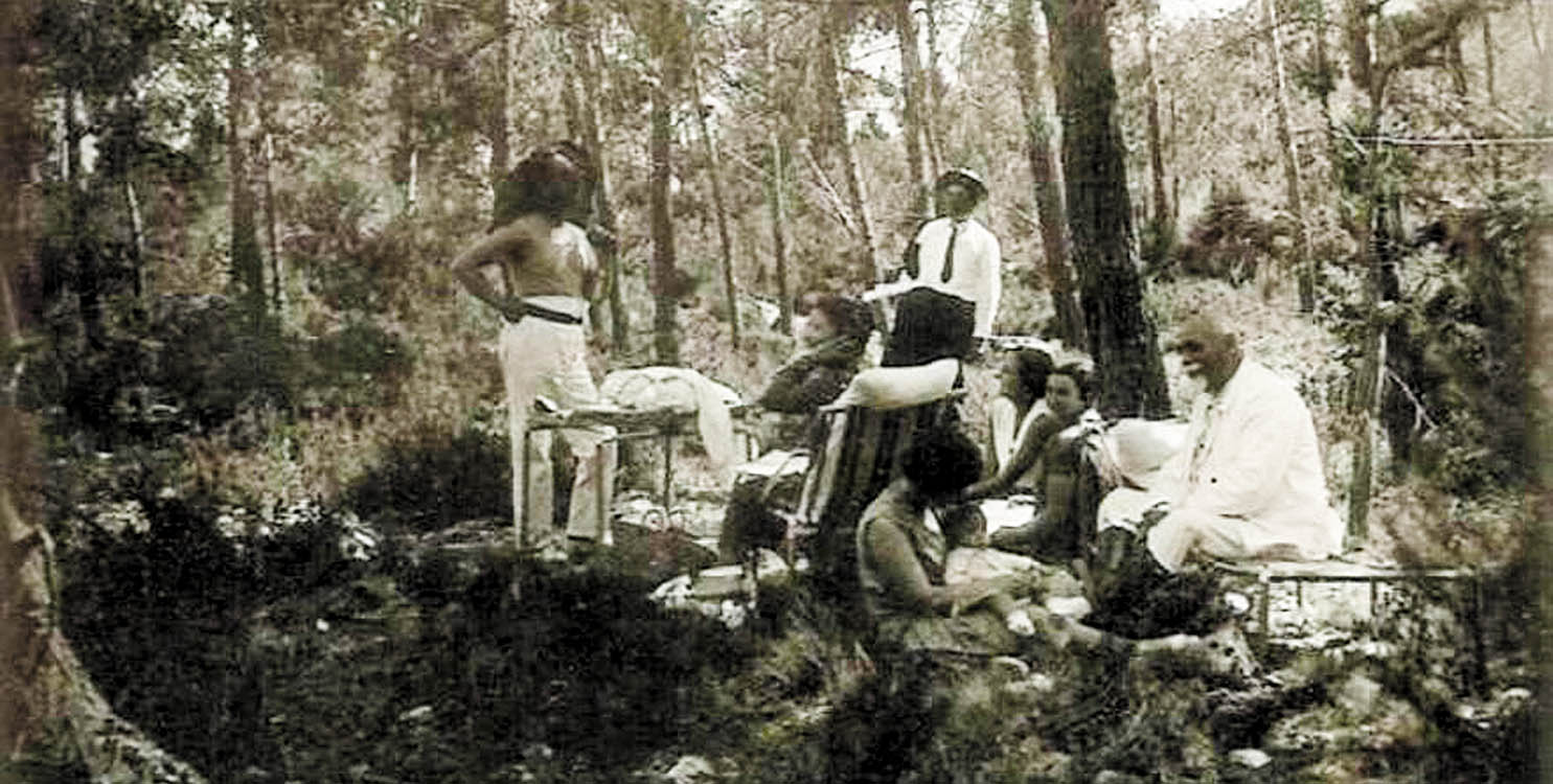 El Archivo Municipal de Alicante homenajea a Emilio Varela y &Oacute;scar Espl&aacute; con una exposici&oacute;n documental 