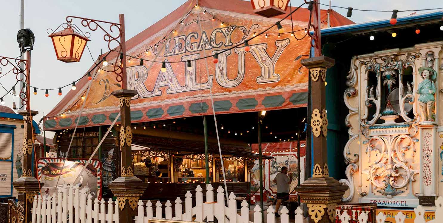 El Circo Raluy Legacy contin&uacute;a en Alicante con su nuevo espect&aacute;culo "Cyborg"