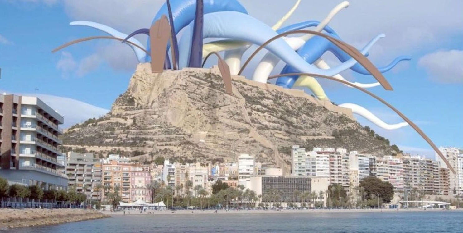 Elio Rodr&iacute;guez transforma Casa Bardin de Alicante con sus "Monumentos Ut&oacute;picos"