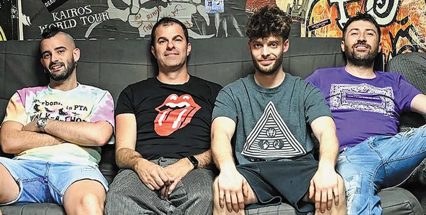 El tributo a Extremoduro de Pedrá y el 25 aniversario de Hora Zulu, en la Sala Marearock