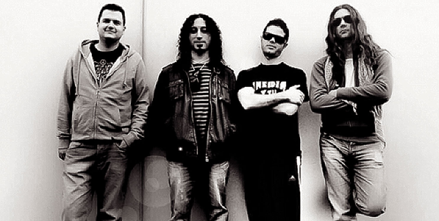 Grupo Eñe, dúo Eternal (tardeo) e Insidia y Tú (tributo a Fito) en directo, en Rock Bar Frontera