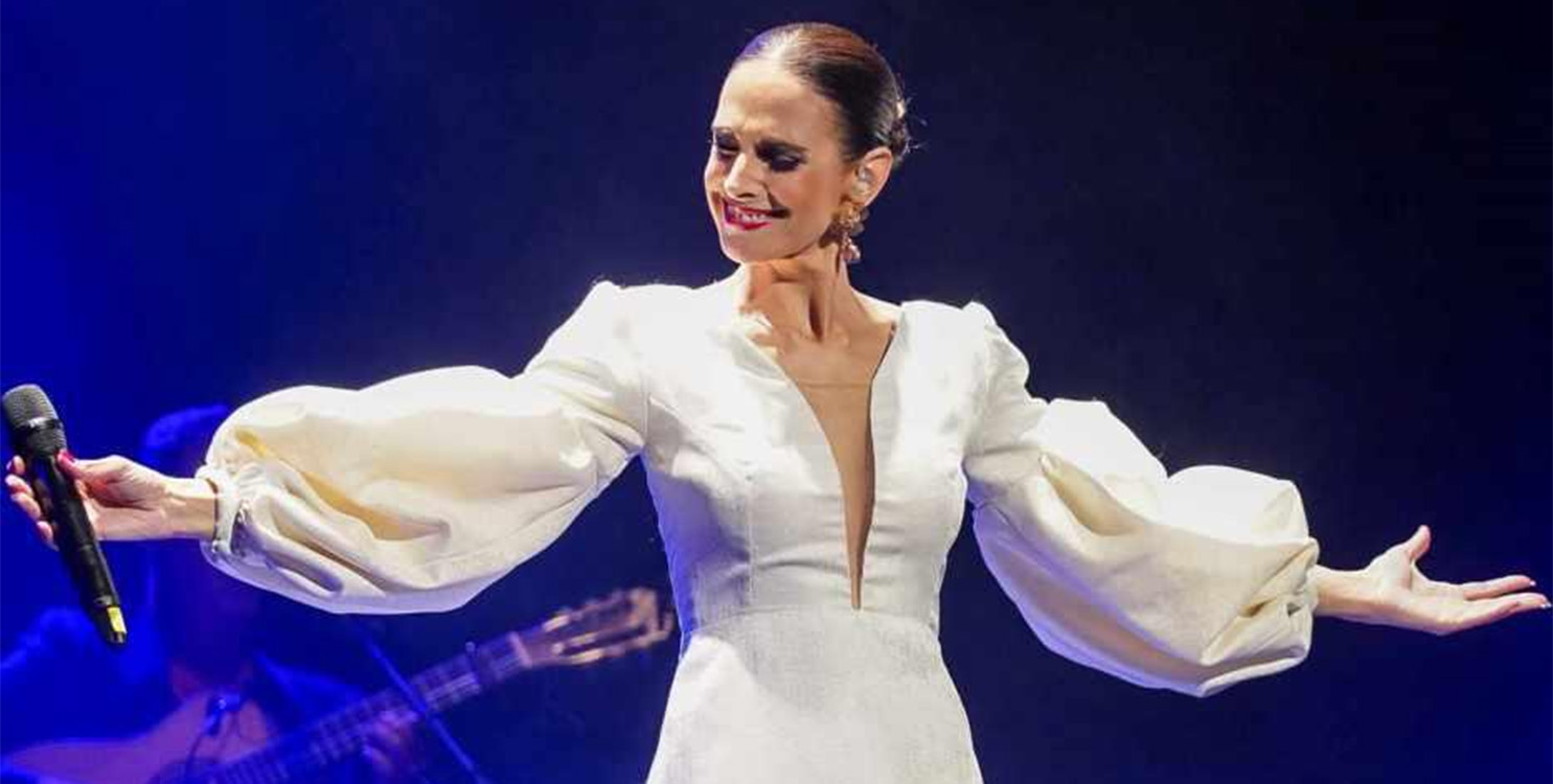 Homenaje de Nuria Ferg&oacute; a M&ordf; Dolores Pradera con "Toda una vida", en el Gran Teatro