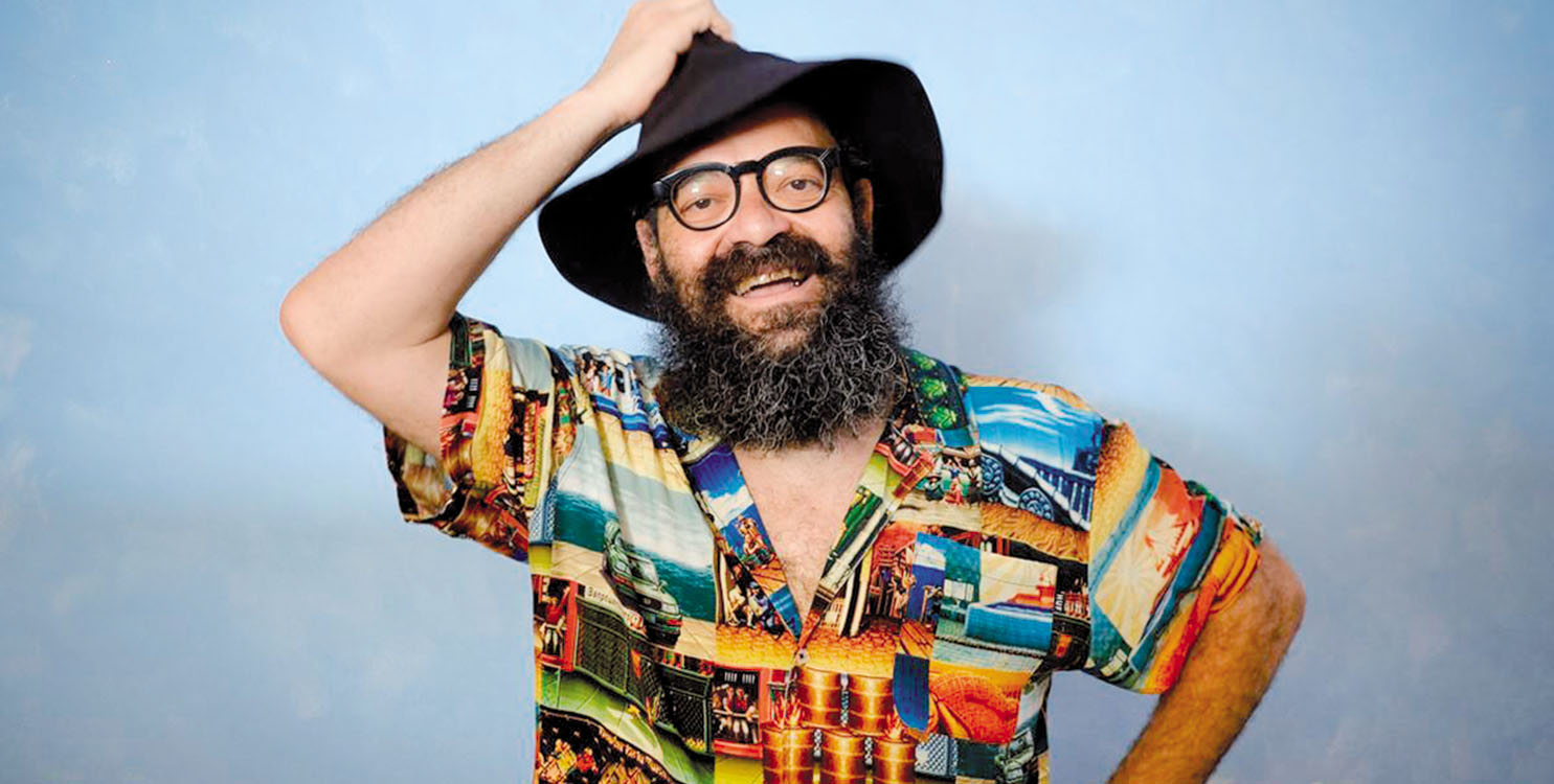 Humor e improvisaci&oacute;n en Salmaya Elche con Ignatius Farray y "Corta el cable rojo"