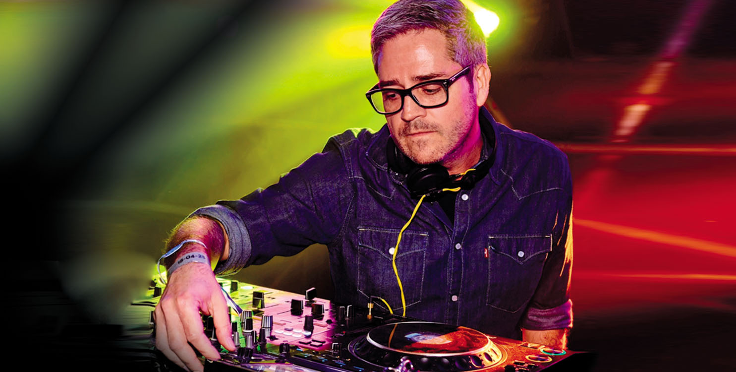 Indie, brit-pop y esp&iacute;ritu ochentero con Toxicosmos Dj en Confetti Alicante