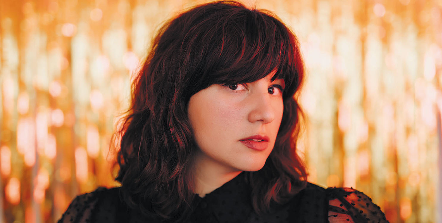 Joana Serrat y su música para una historia verdadera, en L'Escorxador de Elche