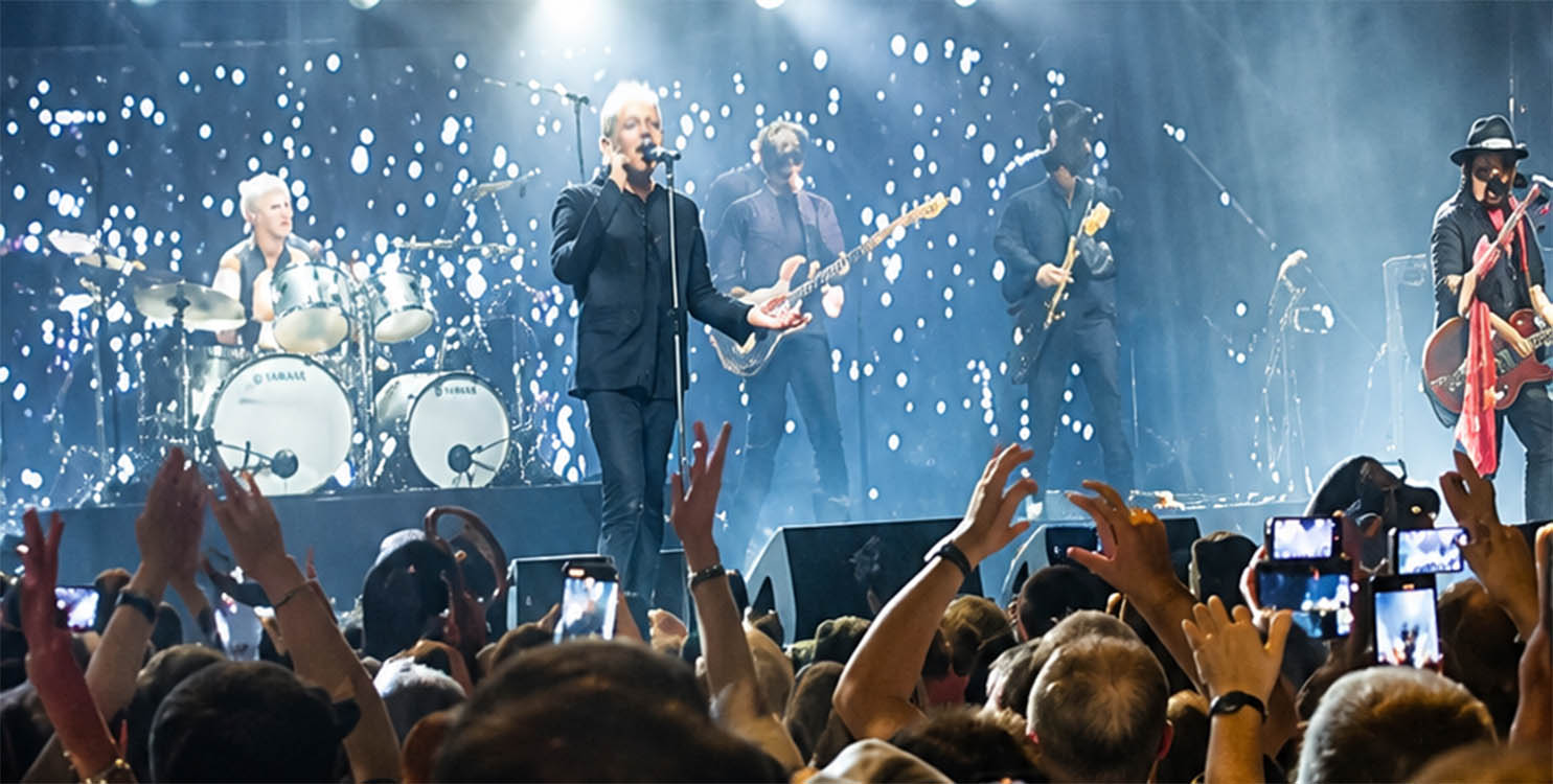 Loquillo en Alicante, una leyenda del rock & roll que sigue sin pedir permiso  