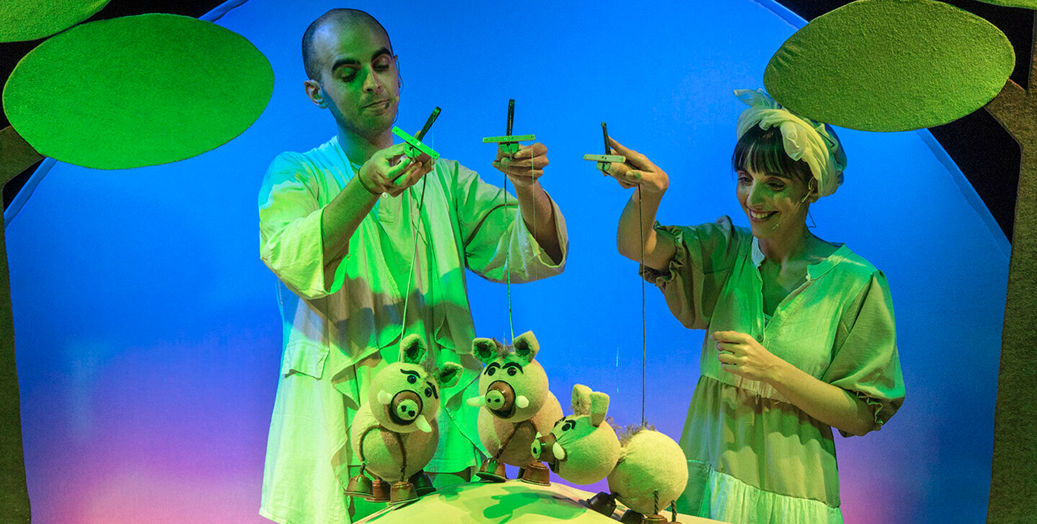 "Ja Ji Lé, el cerdito verde-azul" en el centro cultural L'Escorxador de Elche