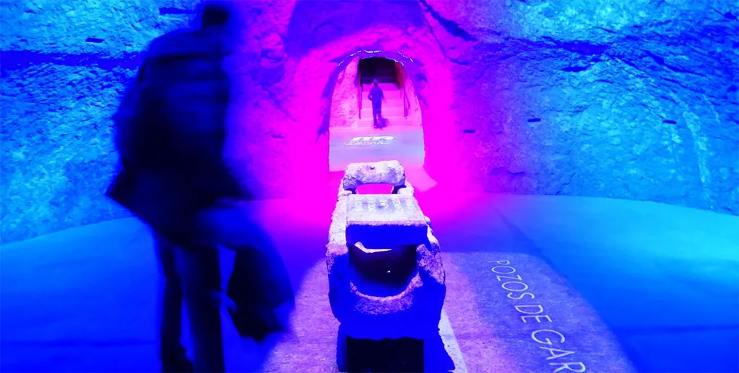 Proyecci&oacute;n audiovisual de "A contraluz" a cargo de Ad&aacute;n Galiana, en el Museo Aguas de Alicante