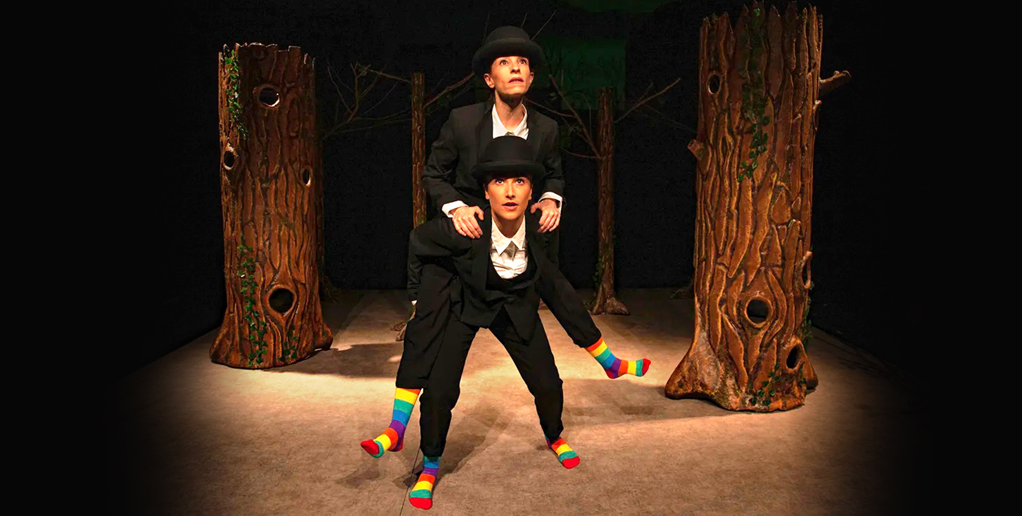 Representación de la obra de danza-teatro "tÀ" en Sala La Carreta de Elche