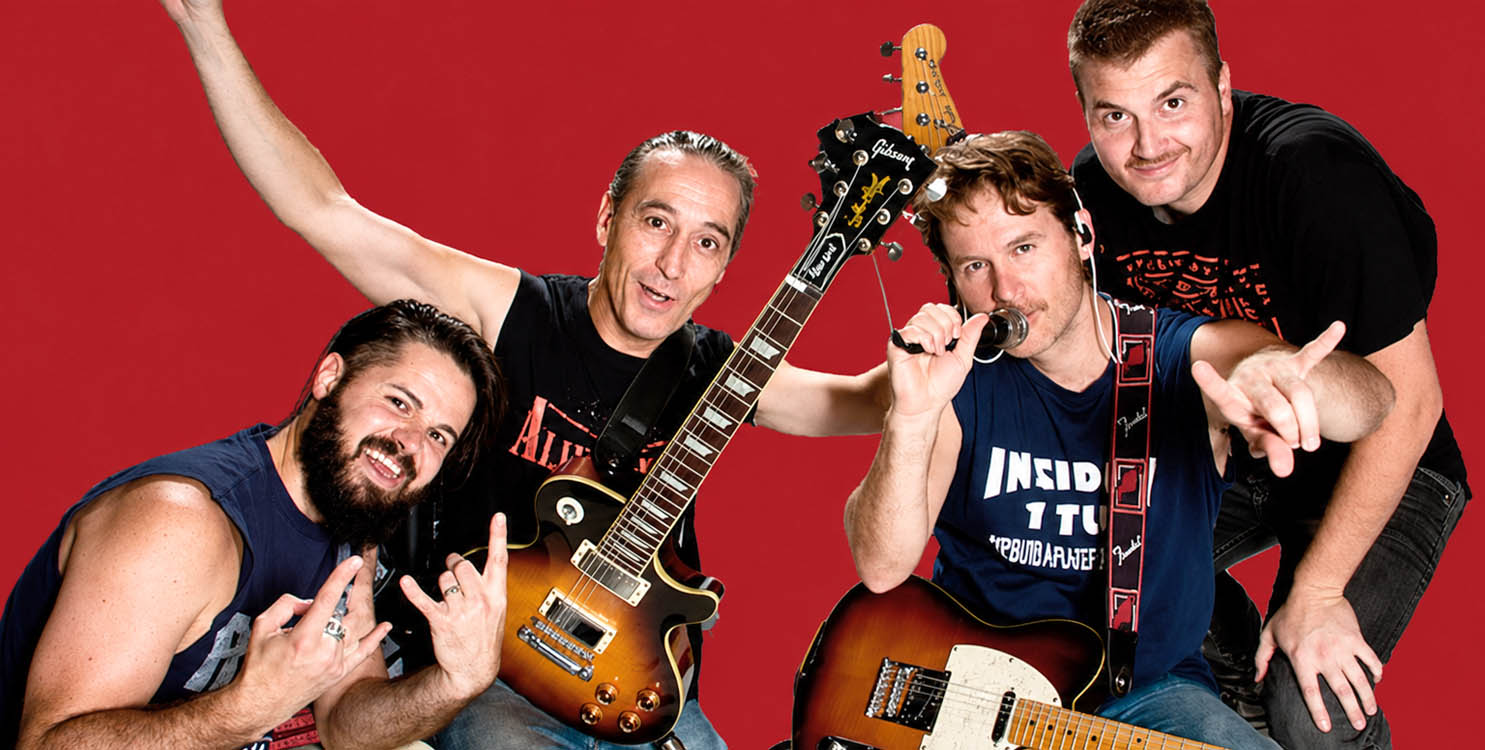 Tardeo con Ramonchina y directos de Insidia y T&uacute; (tributo a Platero) y Cover Dreams, en Frontera Rock Bar