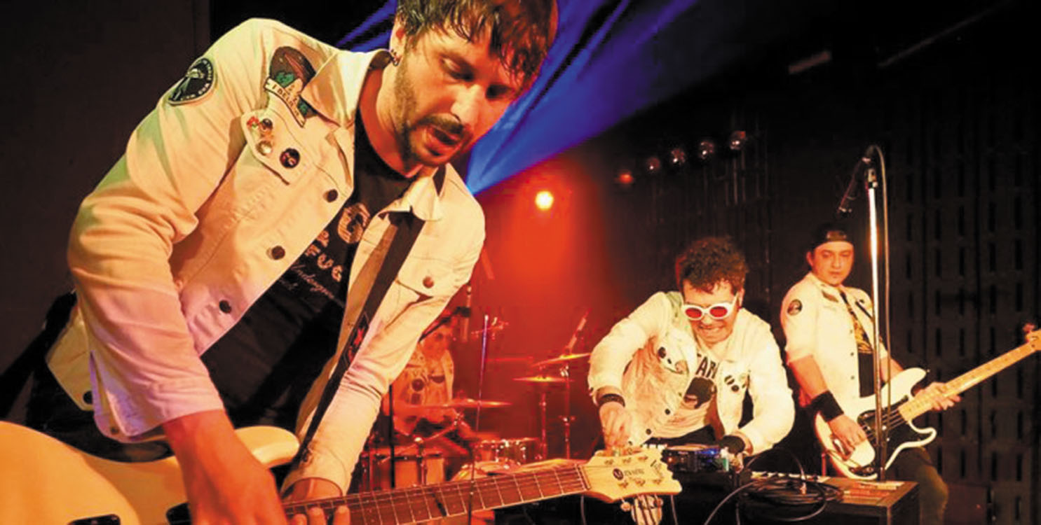 The Scaners invaden TNT Blues de Cox con su punk galáctico