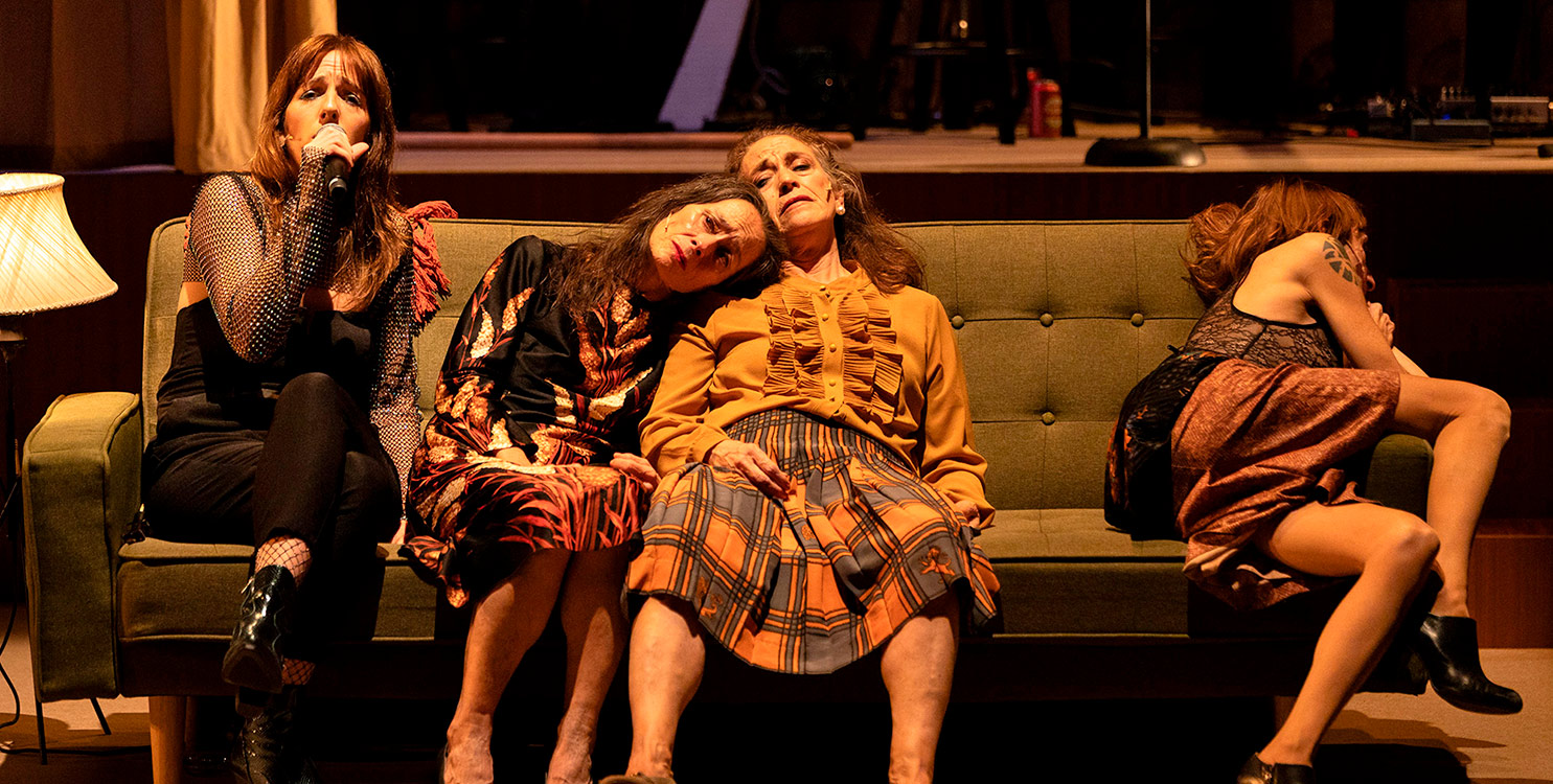 La obra "Amadora", de María Velasco y Miren Iza, se podrá ver en el Teatro Principal, el 04/11.