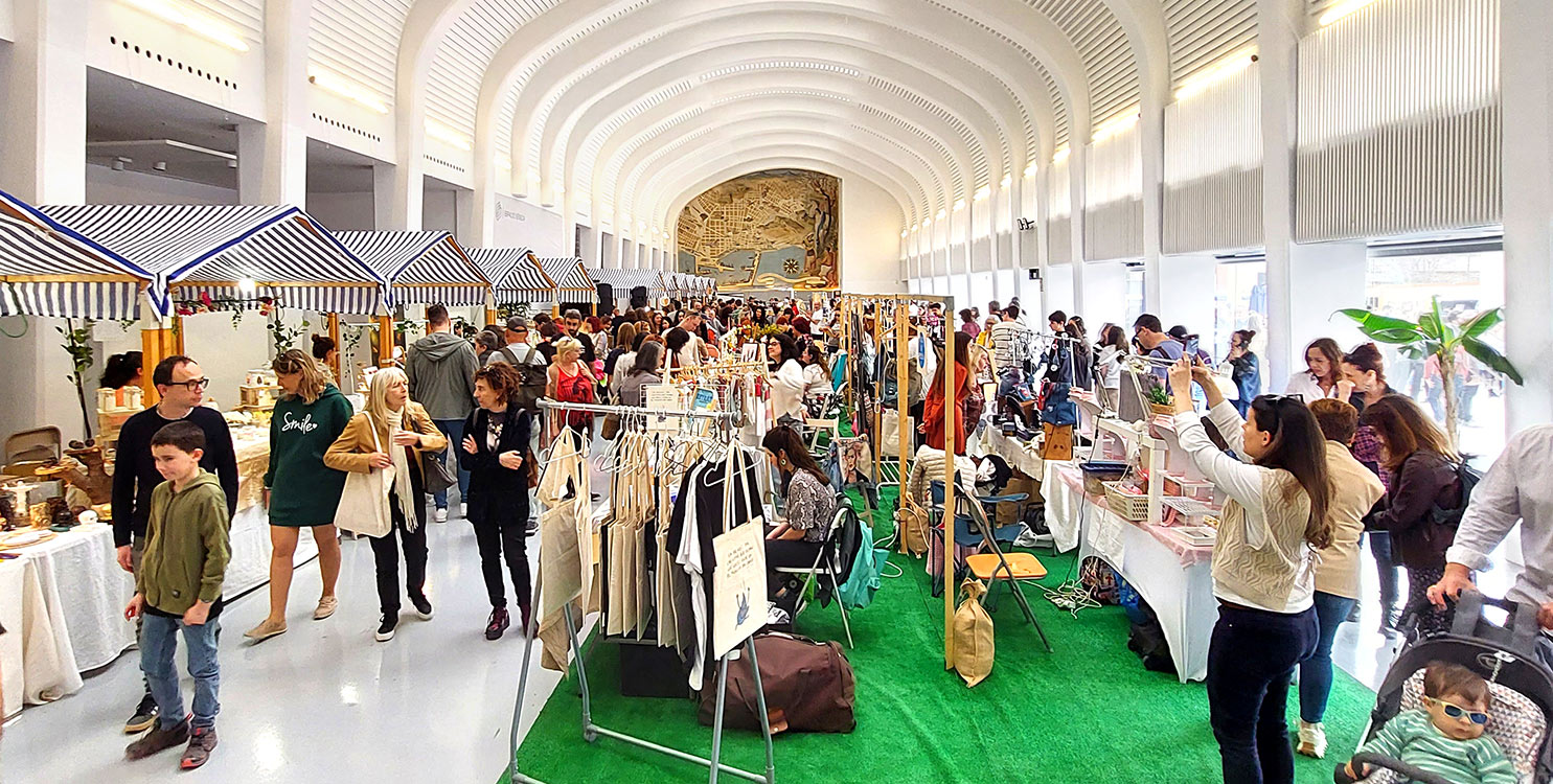 El Espacio Séneca volverá a acoger el mercado de diseño, moda y artesanía, con más de 40 stands.