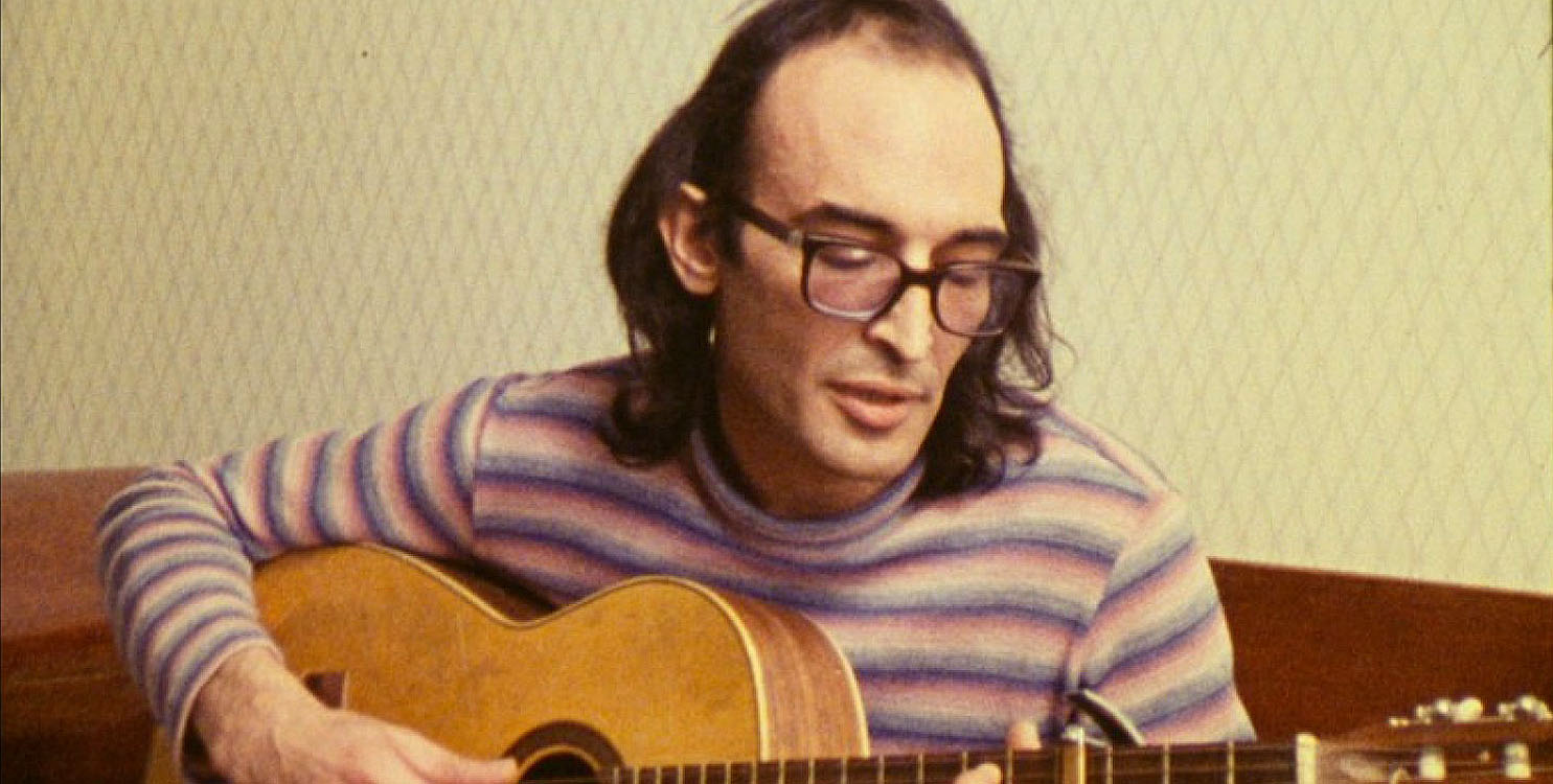 "Si me borrara el viento lo que yo canto"